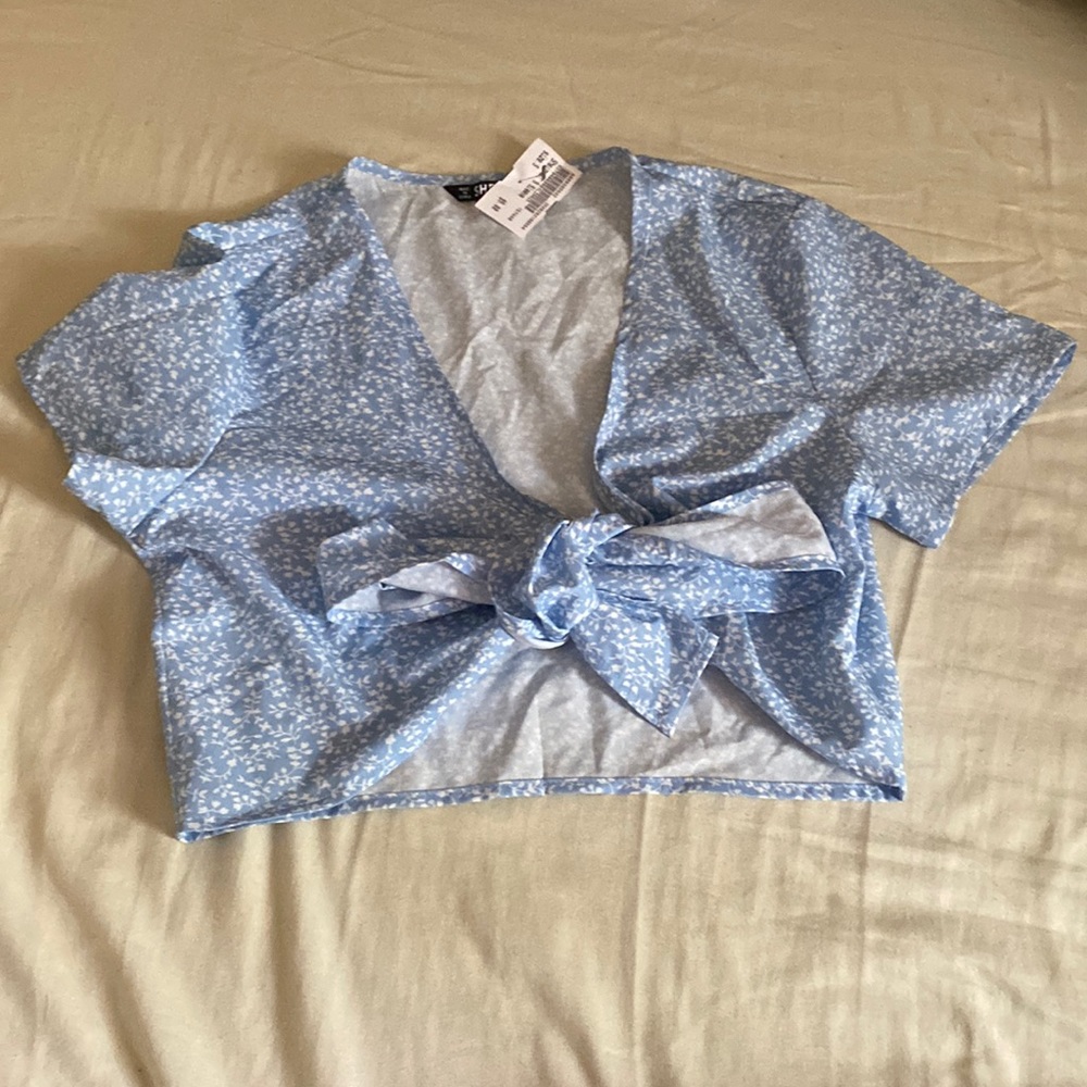 CROP TOP - SMALL- NEW